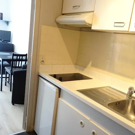 Апартаменты Victoria - Dans Quartier Calme ! Mae-7004
